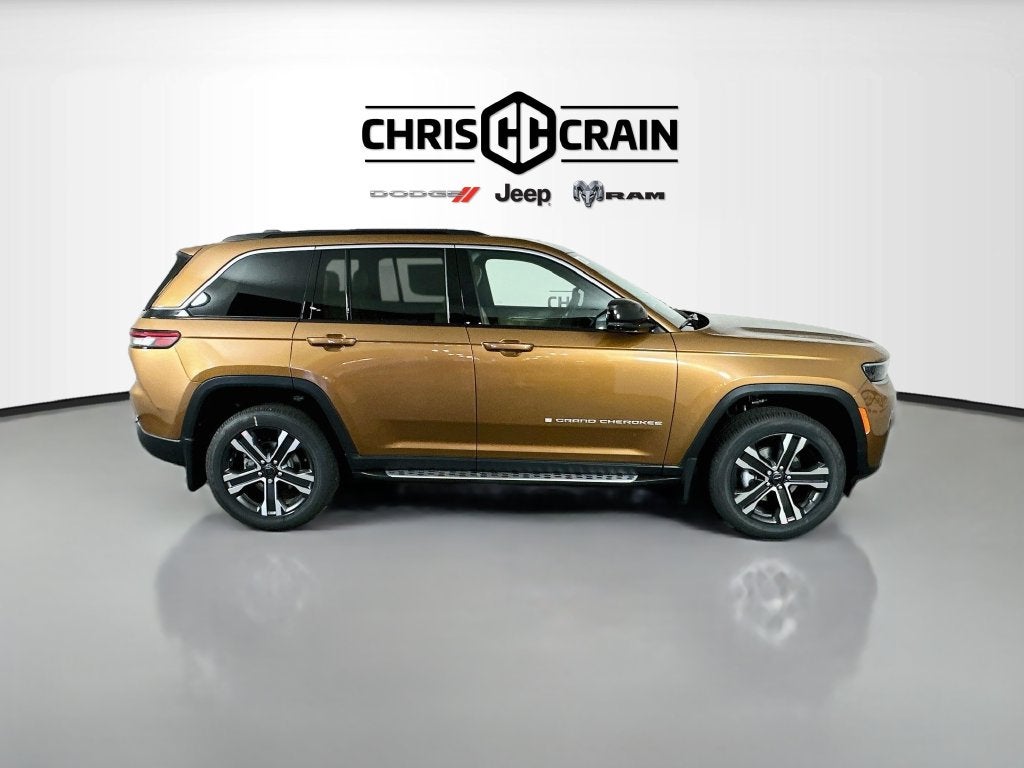 2027 Jeep Grand Cherokee GRAND CHEROKEE LIMITED 4X4