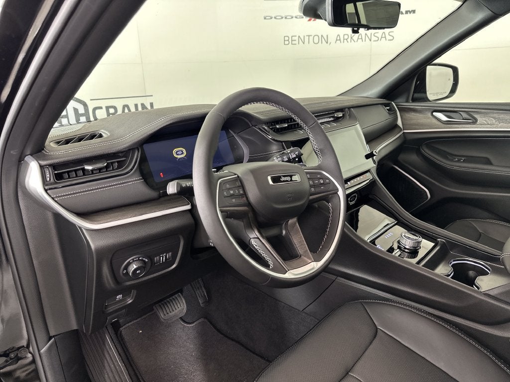 2027 Jeep Grand Cherokee GRAND CHEROKEE LIMITED RESERVE 4X4