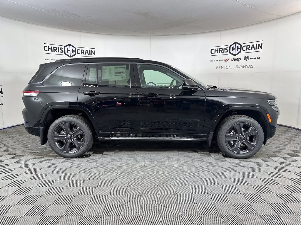 2027 Jeep Grand Cherokee GRAND CHEROKEE LIMITED RESERVE 4X4