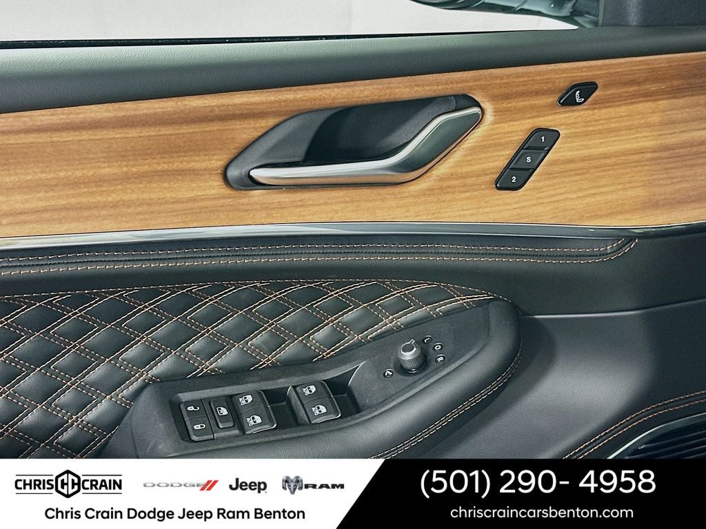 2026 Jeep Grand Cherokee GRAND CHEROKEE SUMMIT 4X4