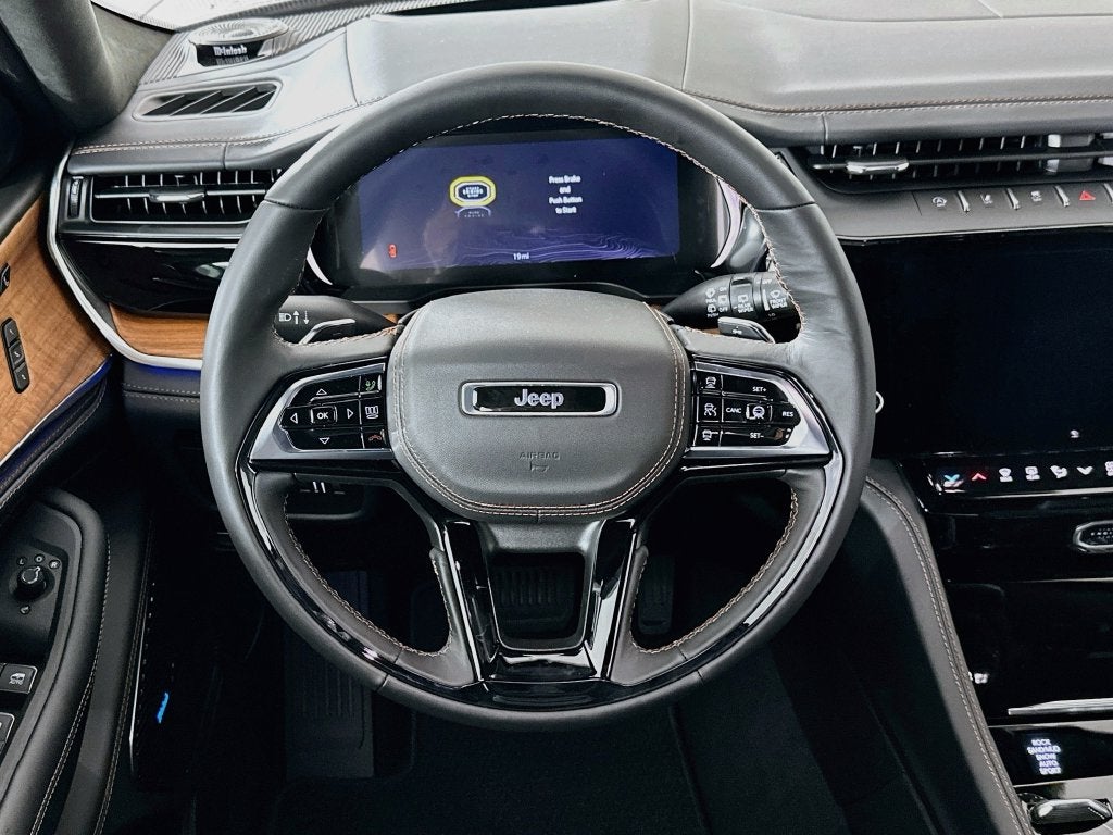 2027 Jeep Grand Cherokee GRAND CHEROKEE SUMMIT 4X4