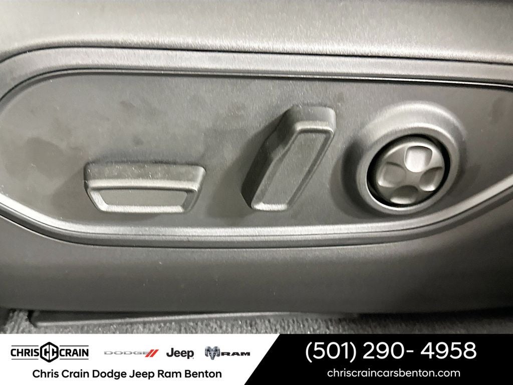 2025 Jeep Grand Cherokee GRAND CHEROKEE L LAREDO X 4X2