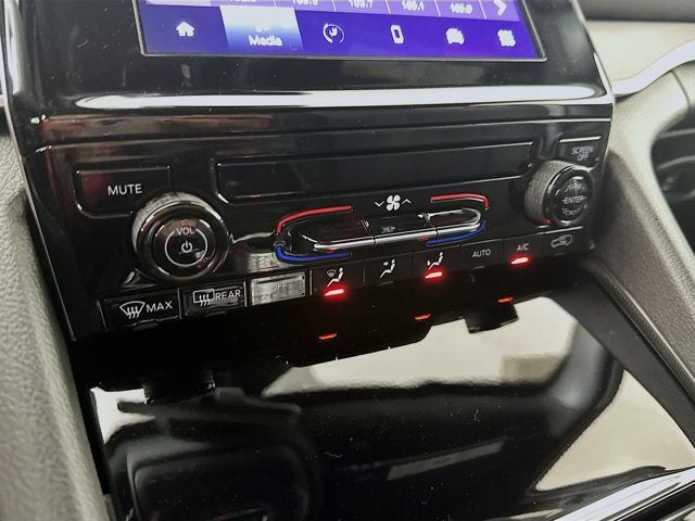 2025 Jeep Grand Cherokee GRAND CHEROKEE L LAREDO 4X2