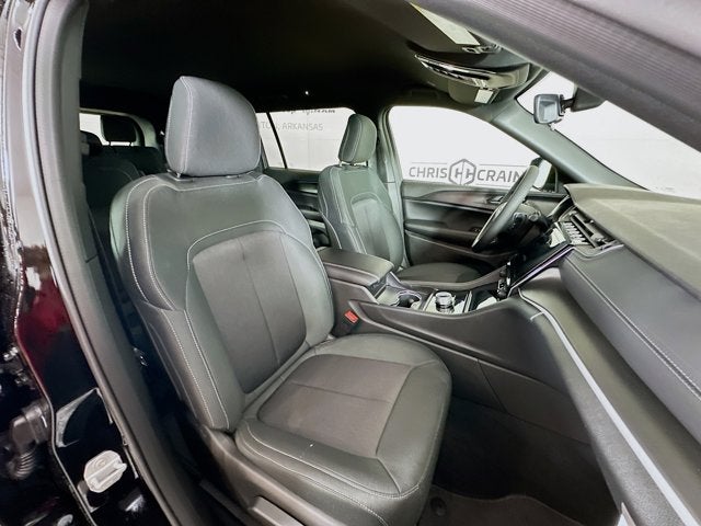 2025 Jeep Grand Cherokee GRAND CHEROKEE L LAREDO 4X2