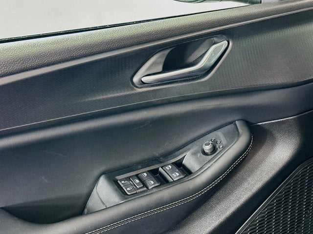 2025 Jeep Grand Cherokee GRAND CHEROKEE L LAREDO 4X2