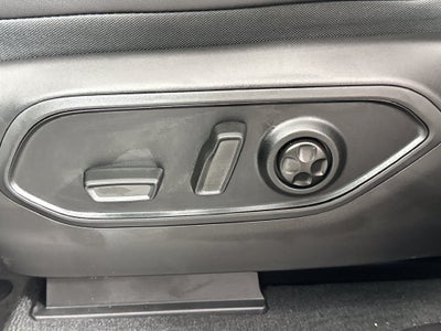 2027 Jeep Grand Cherokee GRAND CHEROKEE L LAREDO ALTITUDE 4X2