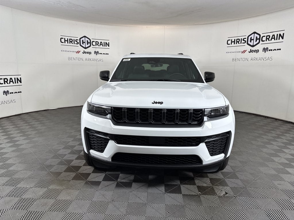 2027 Jeep Grand Cherokee GRAND CHEROKEE L LAREDO ALTITUDE 4X2