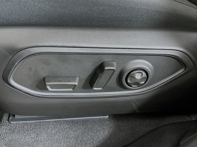 2025 Jeep Grand Cherokee GRAND CHEROKEE L LAREDO 4X4