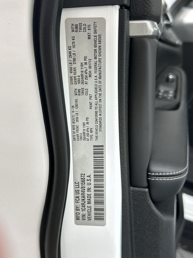 2027 Jeep Grand Cherokee L Laredo Altitude