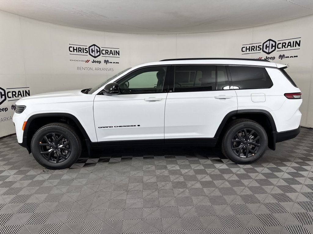 2027 Jeep Grand Cherokee L Laredo Altitude