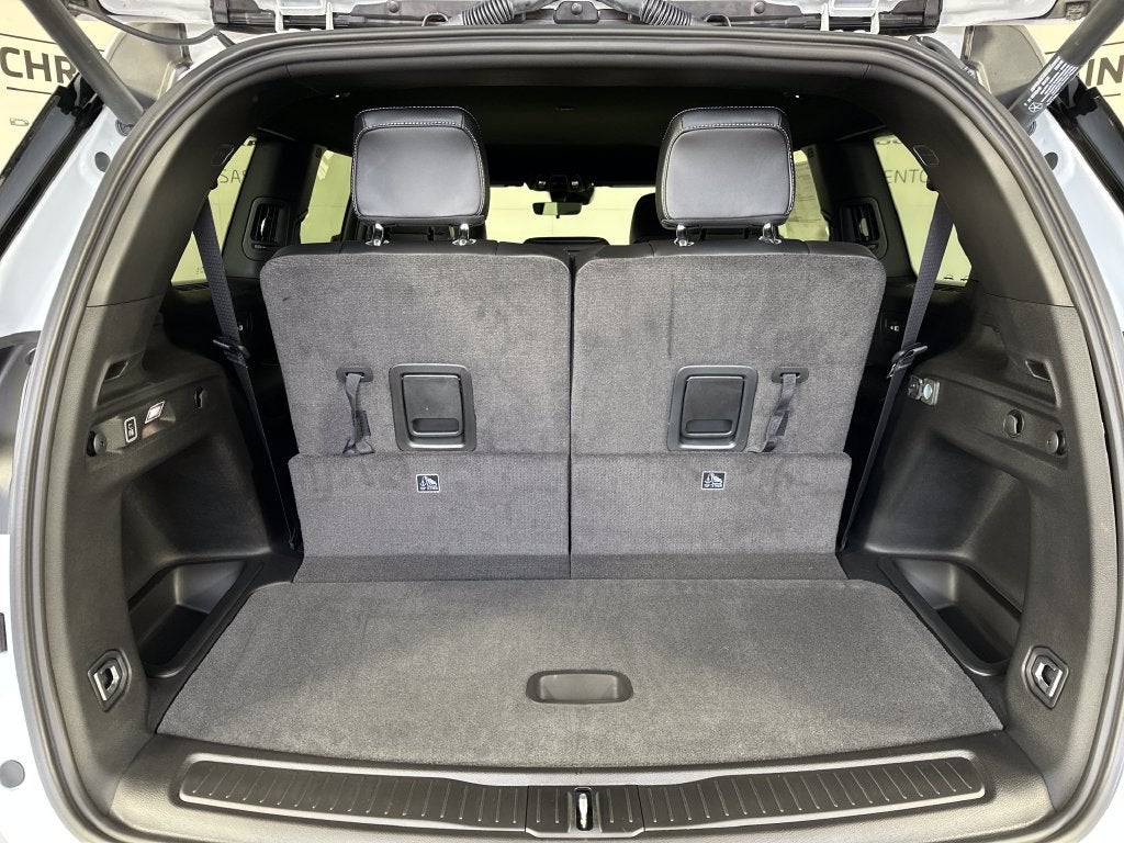 2027 Jeep Grand Cherokee L Laredo Altitude