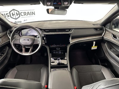 2027 Jeep Grand Cherokee GRAND CHEROKEE L LAREDO ALTITUDE 4X4