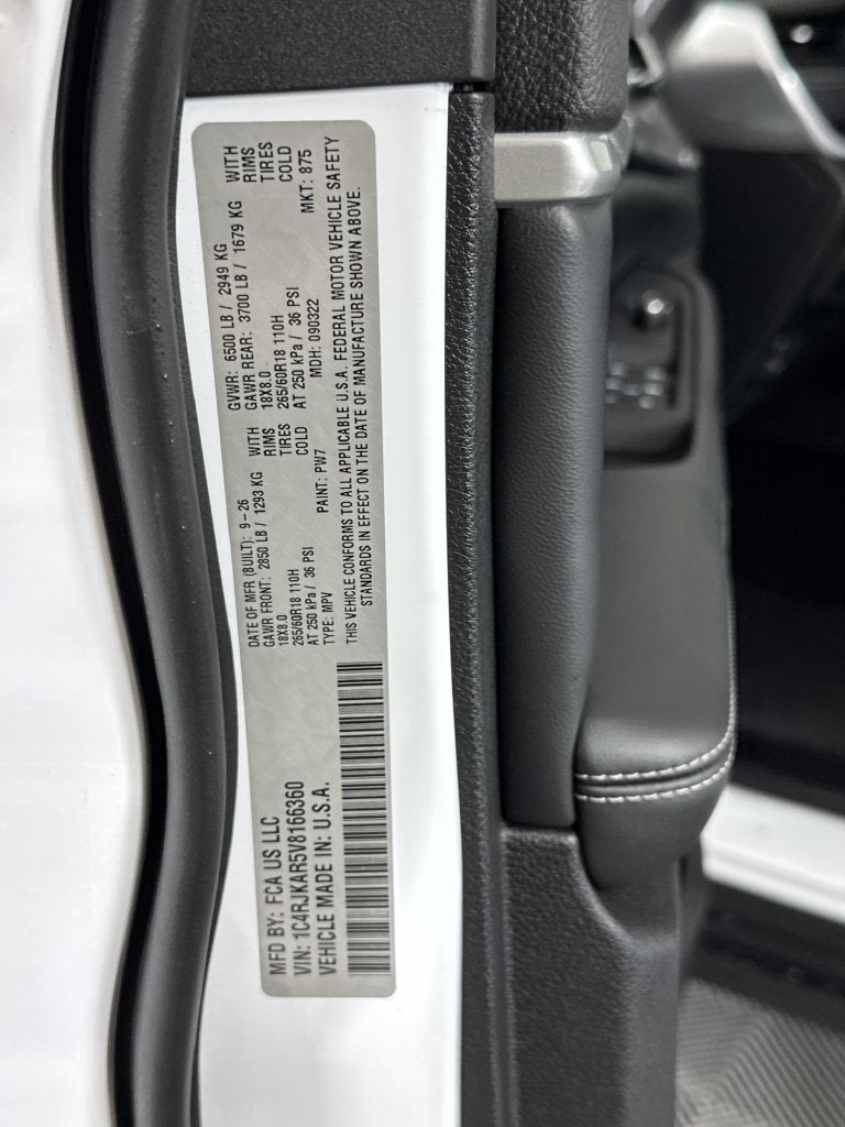2027 Jeep Grand Cherokee GRAND CHEROKEE L LAREDO ALTITUDE 4X4