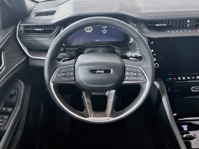 2027 Jeep Grand Cherokee GRAND CHEROKEE L LAREDO ALTITUDE 4X4