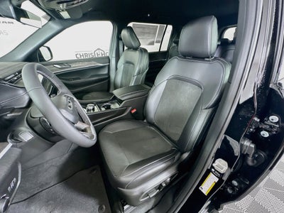 2027 Jeep Grand Cherokee GRAND CHEROKEE L LAREDO ALTITUDE 4X4