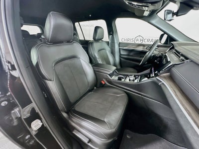 2027 Jeep Grand Cherokee GRAND CHEROKEE L LAREDO ALTITUDE 4X4