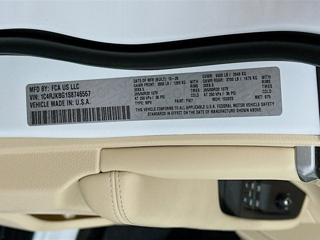 2025 Jeep Grand Cherokee GRAND CHEROKEE L LIMITED 4X4