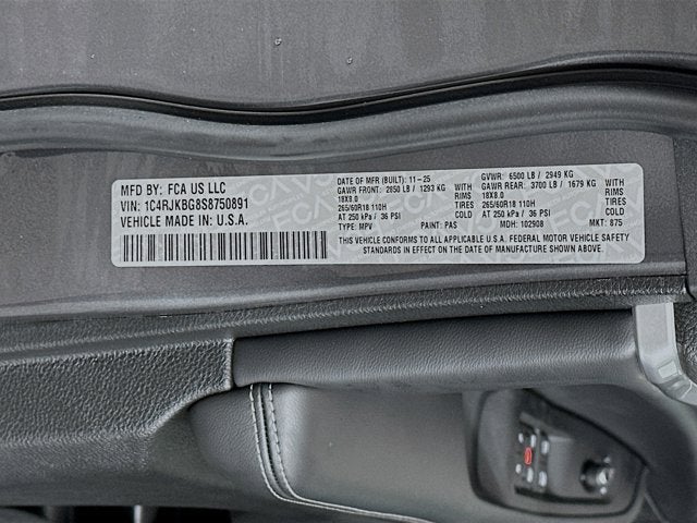 2025 Jeep Grand Cherokee GRAND CHEROKEE L LIMITED 4X4