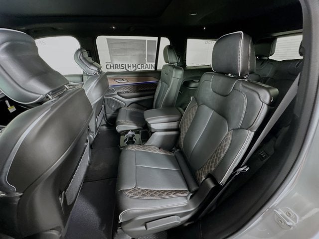 2025 Jeep Grand Cherokee GRAND CHEROKEE L SUMMIT 4X4