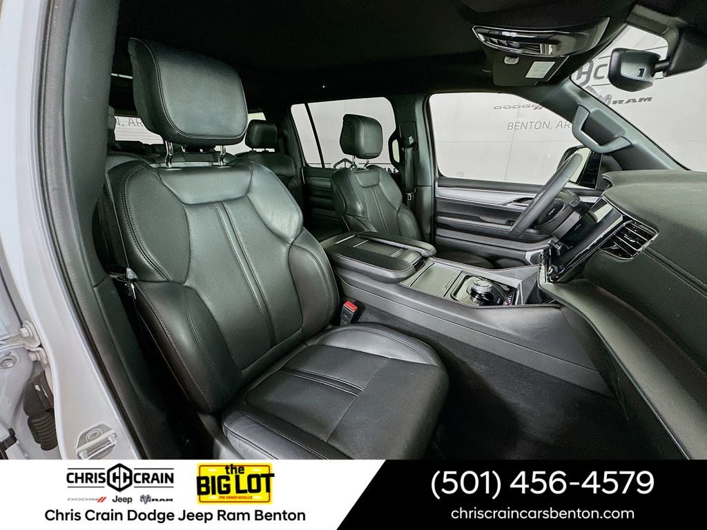 2023 Jeep Wagoneer Series II Carbide 4x2