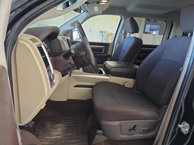 2017 RAM 1500 Lone Star Crew Cab 4x4 5'7' Box