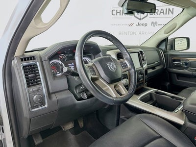 2017 RAM 1500 Laramie Crew Cab 4x4 5'7' Box