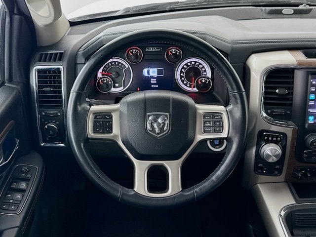 2017 RAM 1500 Laramie Crew Cab 4x4 5'7' Box