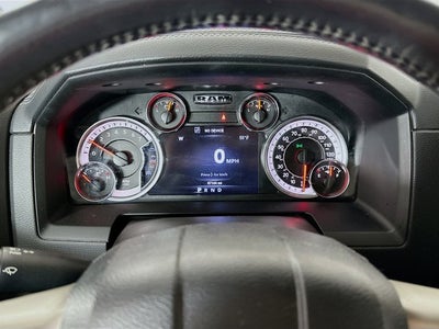 2017 RAM 1500 Laramie Crew Cab 4x4 5'7' Box