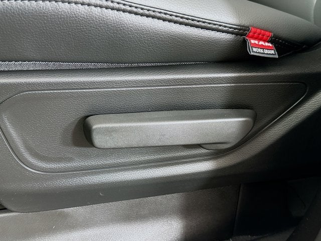 2026 RAM Ram 1500 RAM 1500 TRADESMAN CREW CAB 4X2 5'7' BOX