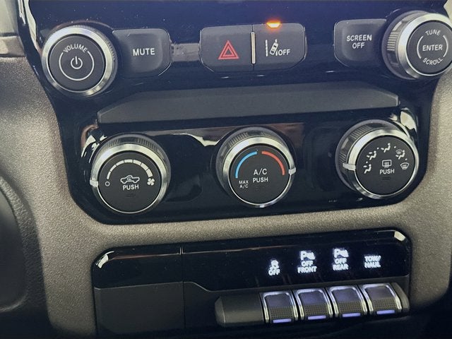 2026 RAM Ram 1500 RAM 1500 TRADESMAN CREW CAB 4X2 5'7' BOX