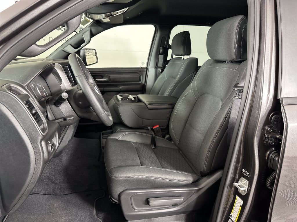 2027 RAM Ram 1500 RAM 1500 EXPRESS CREW CAB 4X4 5'7' BOX