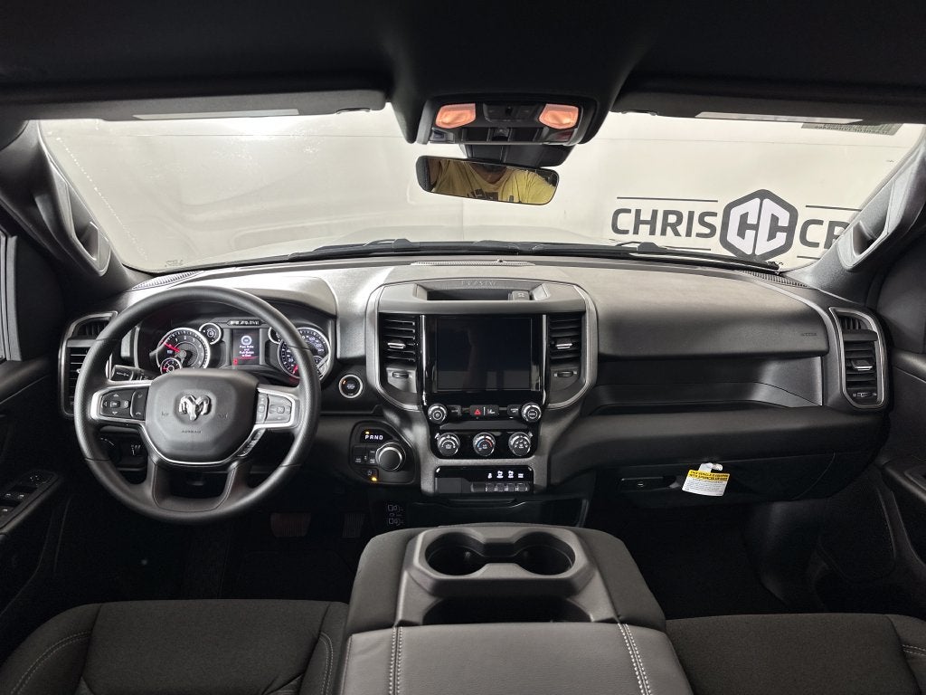 2027 RAM Ram 1500 RAM 1500 EXPRESS CREW CAB 4X4 5'7' BOX
