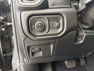 2027 RAM Ram 1500 RAM 1500 EXPRESS CREW CAB 4X4 5'7' BOX