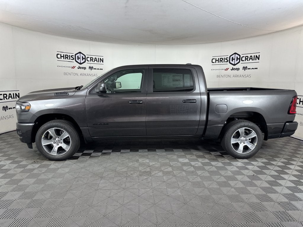 2027 RAM Ram 1500 RAM 1500 EXPRESS CREW CAB 4X4 5'7' BOX