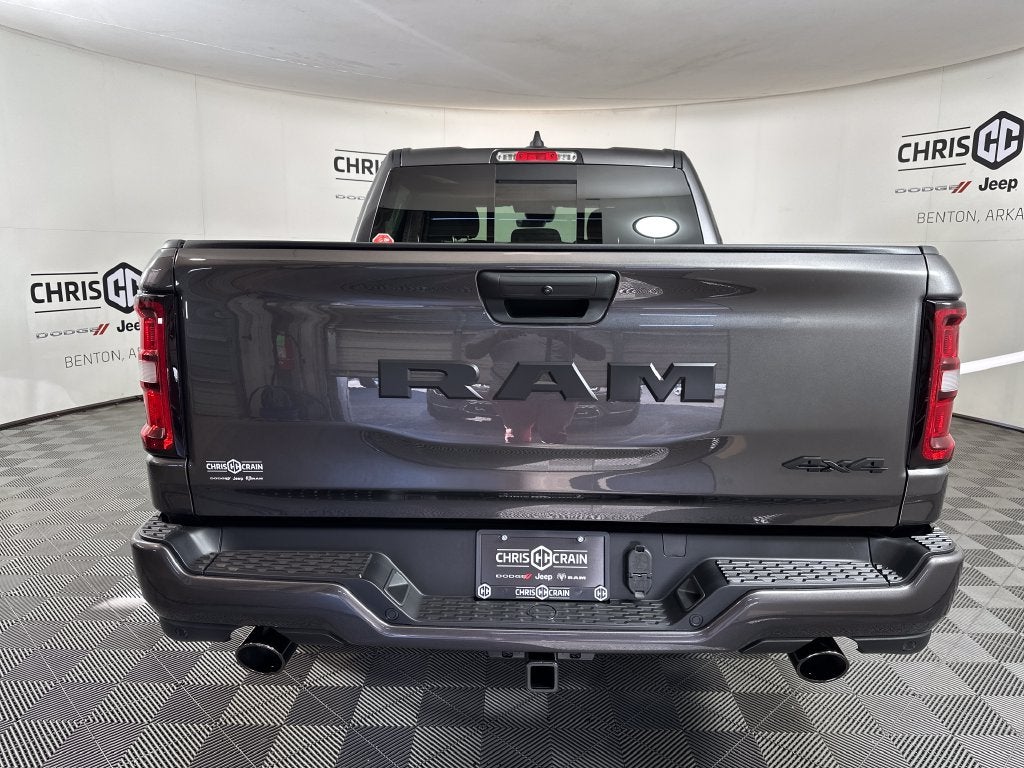 2027 RAM Ram 1500 RAM 1500 EXPRESS CREW CAB 4X4 5'7' BOX