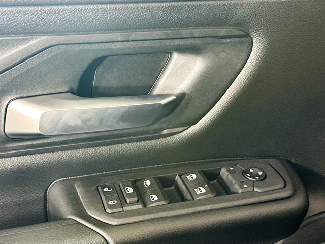 2026 RAM Ram 1500 RAM 1500 TRADESMAN CREW CAB 4X4 5'7' BOX