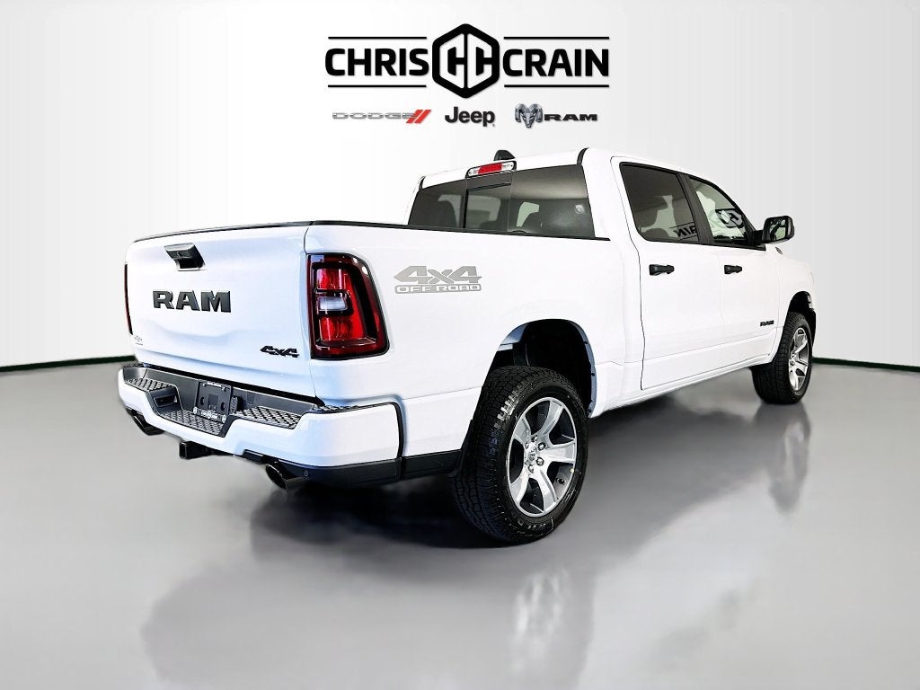 2026 RAM Ram 1500 RAM 1500 EXPRESS CREW CAB 4X4 5'7' BOX