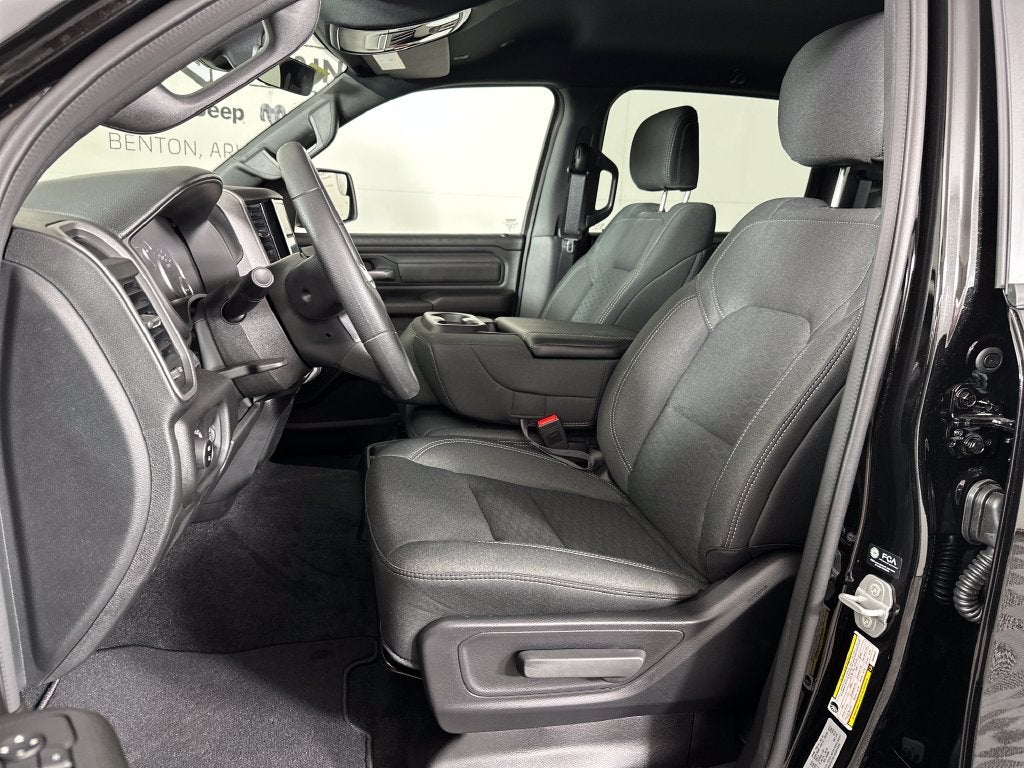 2027 RAM Ram 1500 RAM 1500 EXPRESS CREW CAB 4X4 5'7' BOX