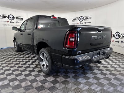 2027 RAM Ram 1500 RAM 1500 EXPRESS CREW CAB 4X4 5'7' BOX