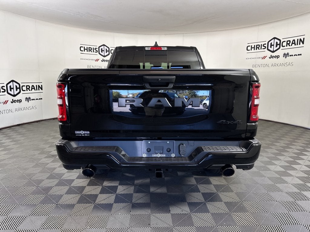 2027 RAM Ram 1500 RAM 1500 EXPRESS CREW CAB 4X4 5'7' BOX