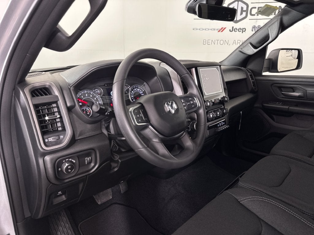 2027 RAM Ram 1500 RAM 1500 EXPRESS CREW CAB 4X4 5'7' BOX