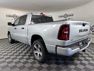 2027 RAM Ram 1500 RAM 1500 EXPRESS CREW CAB 4X4 5'7' BOX