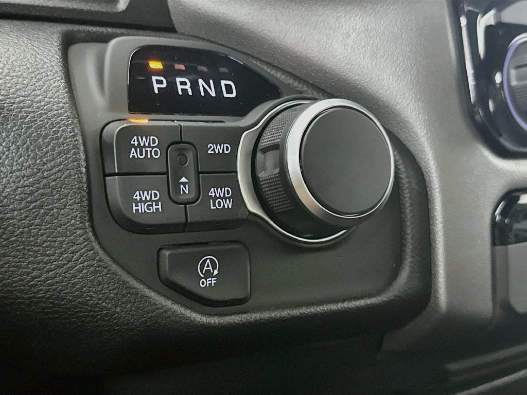 2027 RAM 1500 Big Horn/Lone Star