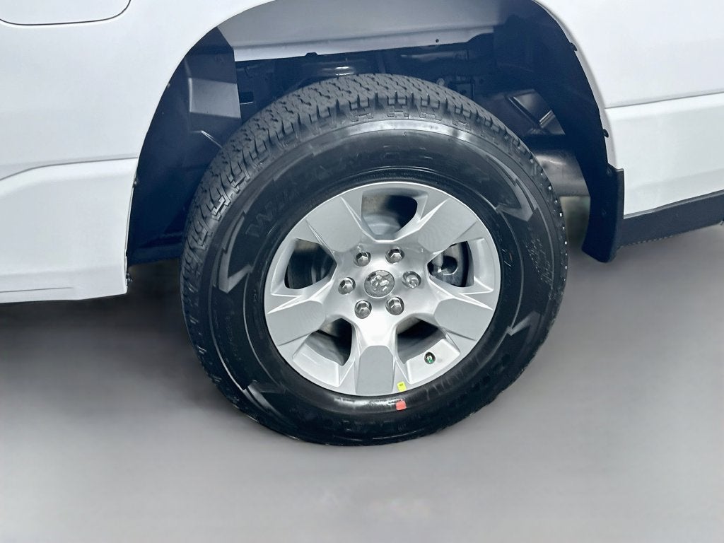 2027 RAM 1500 Big Horn/Lone Star