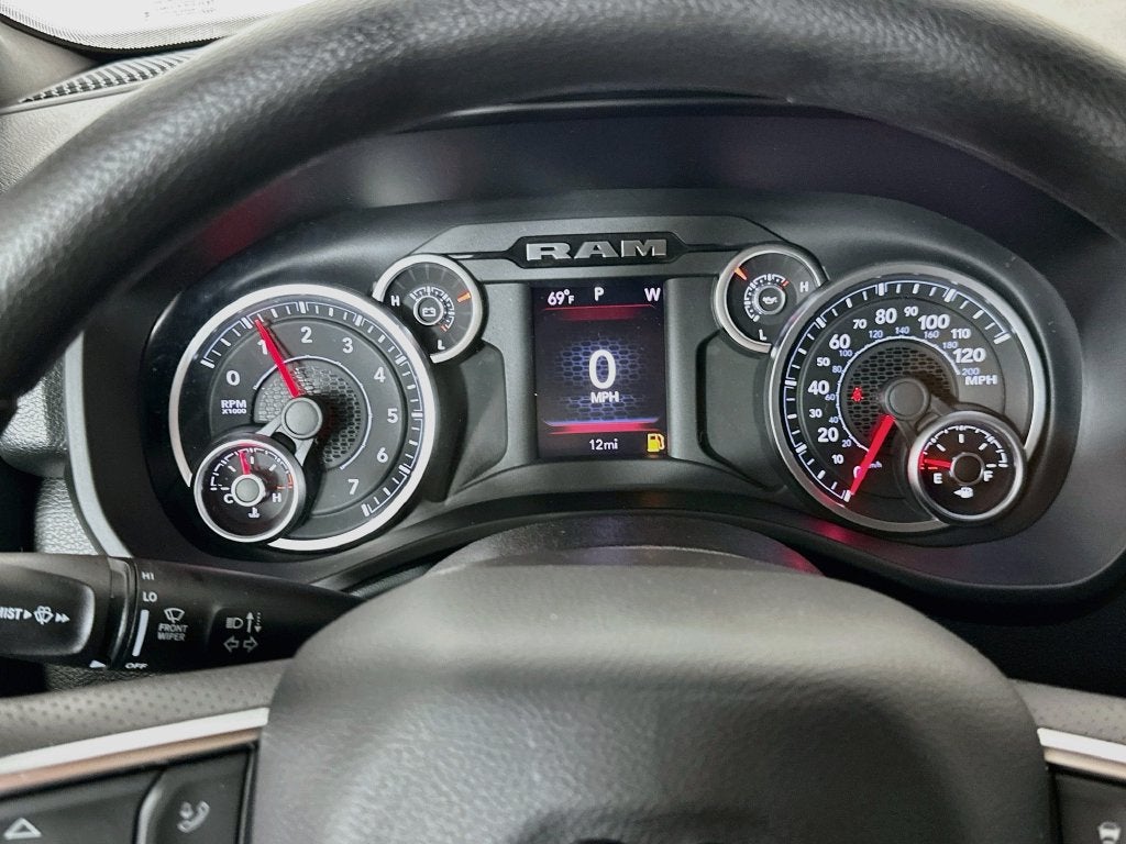 2027 RAM 1500 Big Horn/Lone Star