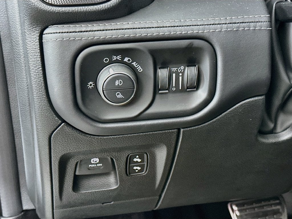 2027 RAM Ram 1500 RAM 1500 RHO CREW CAB 4X4 5'7' BOX