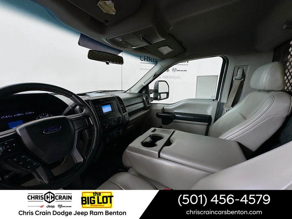 2017 Ford F-350 Chassis XL 169 WB