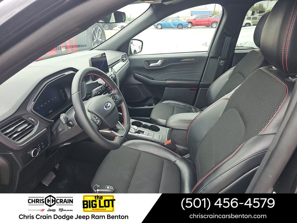 2025 Ford Escape ST-Line