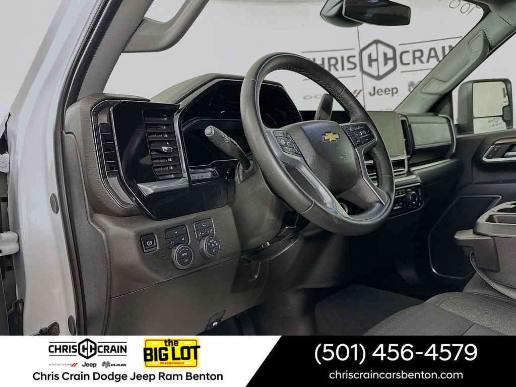2025 Chevrolet Silverado 2500HD 4WD Crew Cab Standard Bed LT