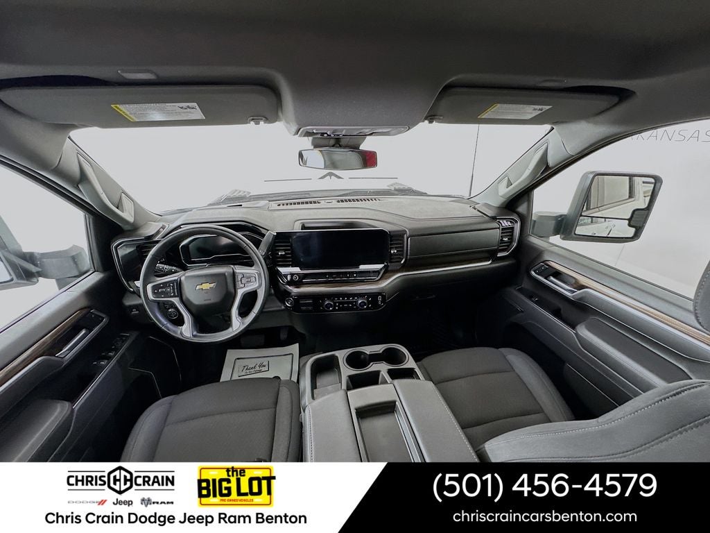 2025 Chevrolet Silverado 2500HD 4WD Crew Cab Standard Bed LT